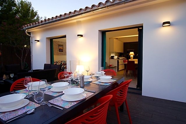 Las Palmeras property management services in Mallorca, property management companies in Mallorca, Gardening services in Mallorca, rent luxury places in Mallorca, rent best places in Mallorca, Mallorca estate and property management, Search and Acquire, best home finding companies, find your home with us, property buying services in Spain, property care service in Mallorca, pool cleaning services, enjoy luxury stay in Mallorca, cleaning and laundry services, concierge services